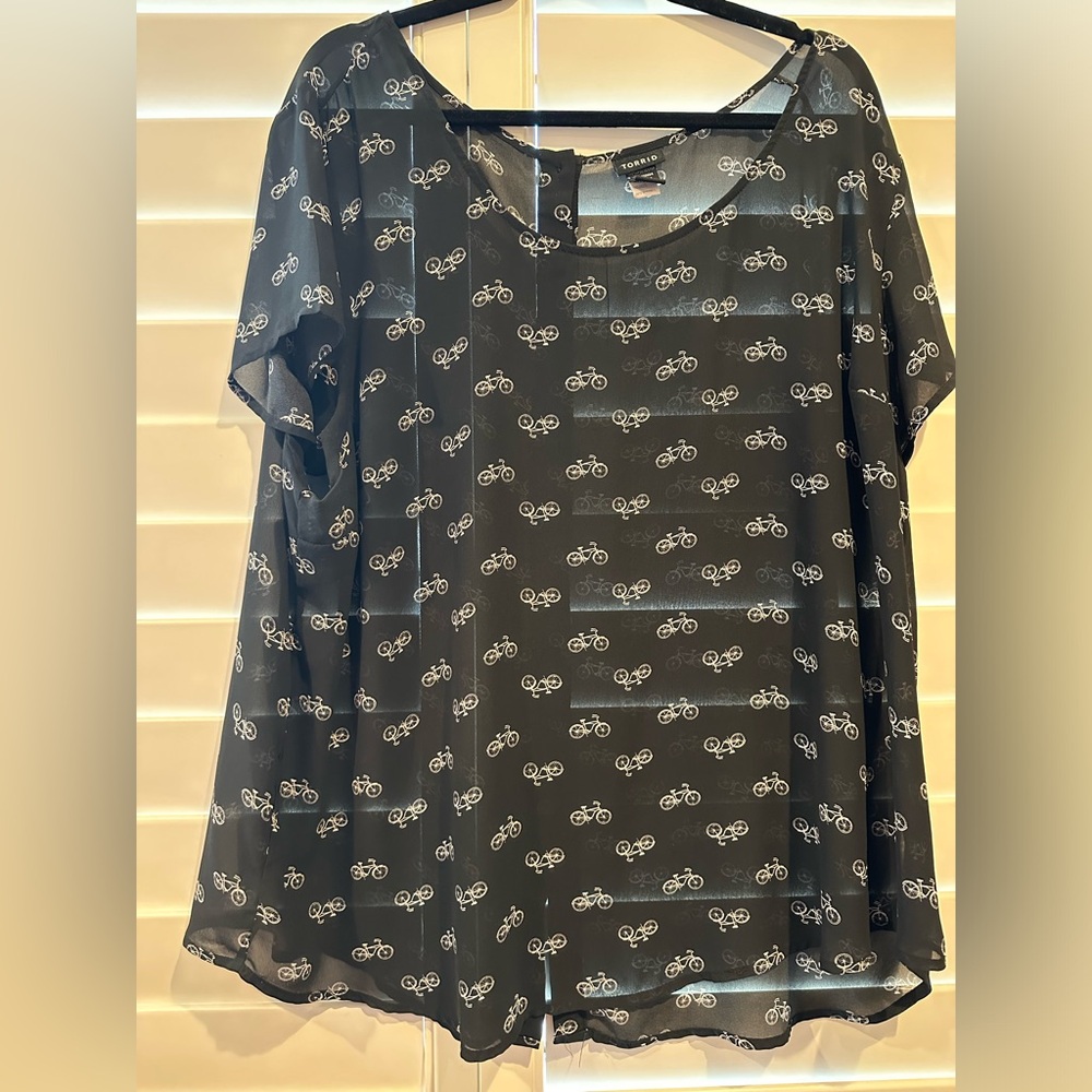 Torrid Black Bicycle Blouse, Size 3x